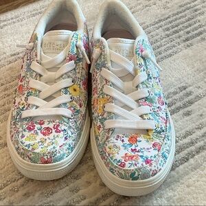 Skechers Women’s Floral Sneakers - White with Multi-Color